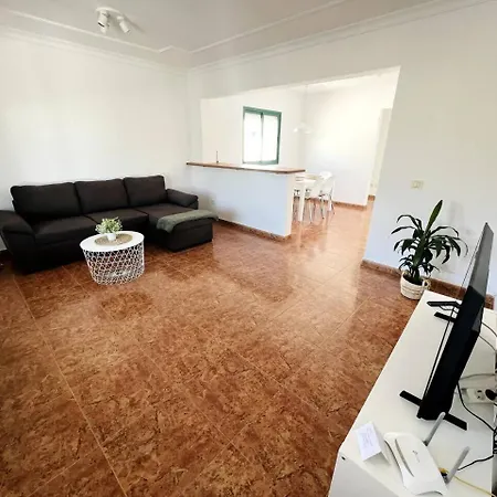 Kalendra Jable Amplia Y Tranquila Cerca Del Mar * Guatiza