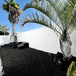 Casa Kalendra Jable Tu Refugio Cerca Del Mar Guatiza