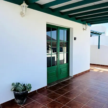 Kalendra Jable Amplia Y Tranquila Cerca Del Mar Guatiza